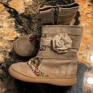 Livie&Luca leather Boots with Floral Design